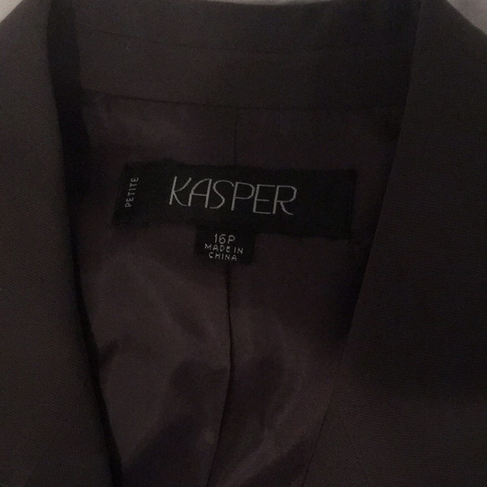 Kasper - Picture 2 of 4